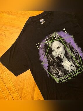 Demi Lovato 2014 Neon Lights Tour T-Shirt Medium Black Double Sided Tour Concert